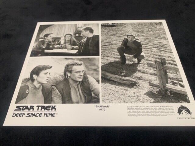 Star Trek Deep Space Nine 8x10 B&W Photo of Shakaar #470