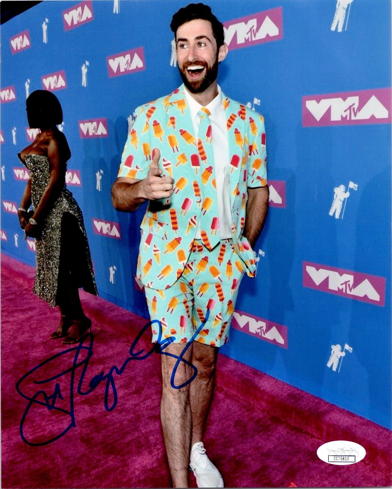 Scott Rogowsky "HQ Trivia" Autographed 8x10 Photo JSA #CC75810