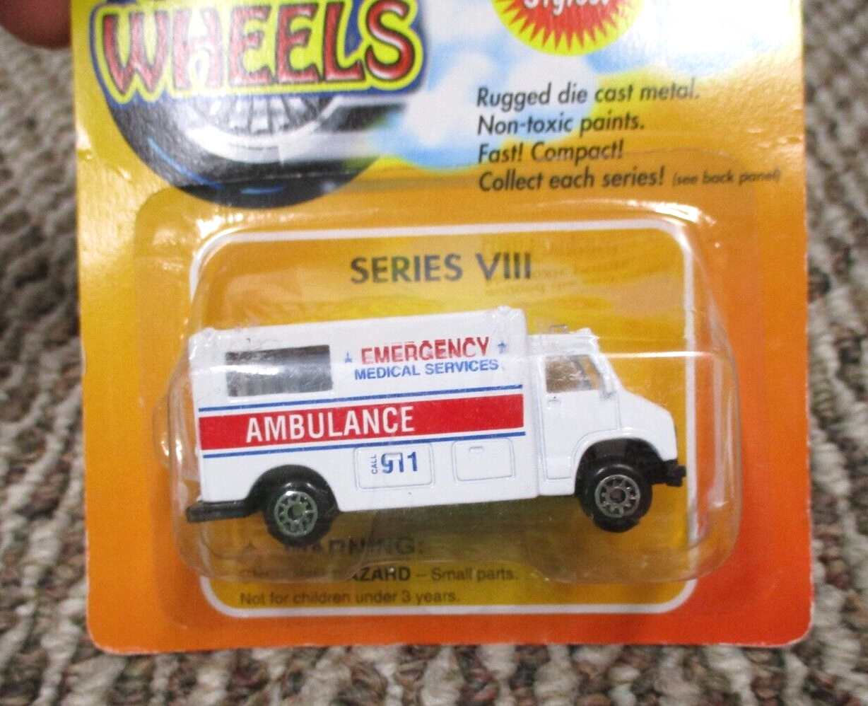 Speed Wheels Diecast Lot Of 5 1998 Series VIII Taxi, Ambulance, Soda And Car NIP