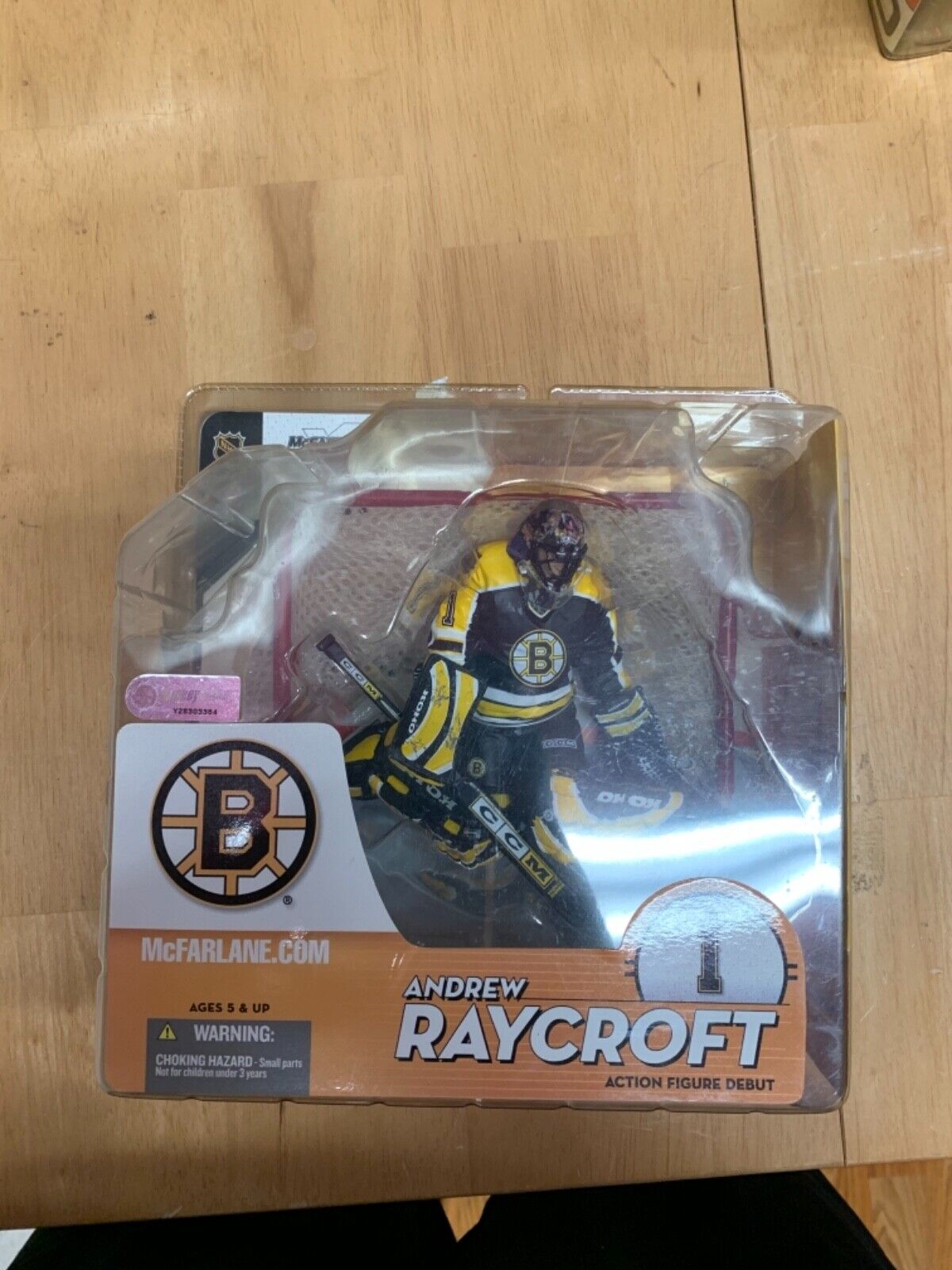 NHL McFarlane Action Figure Andrew Raycroft Boston Bruins