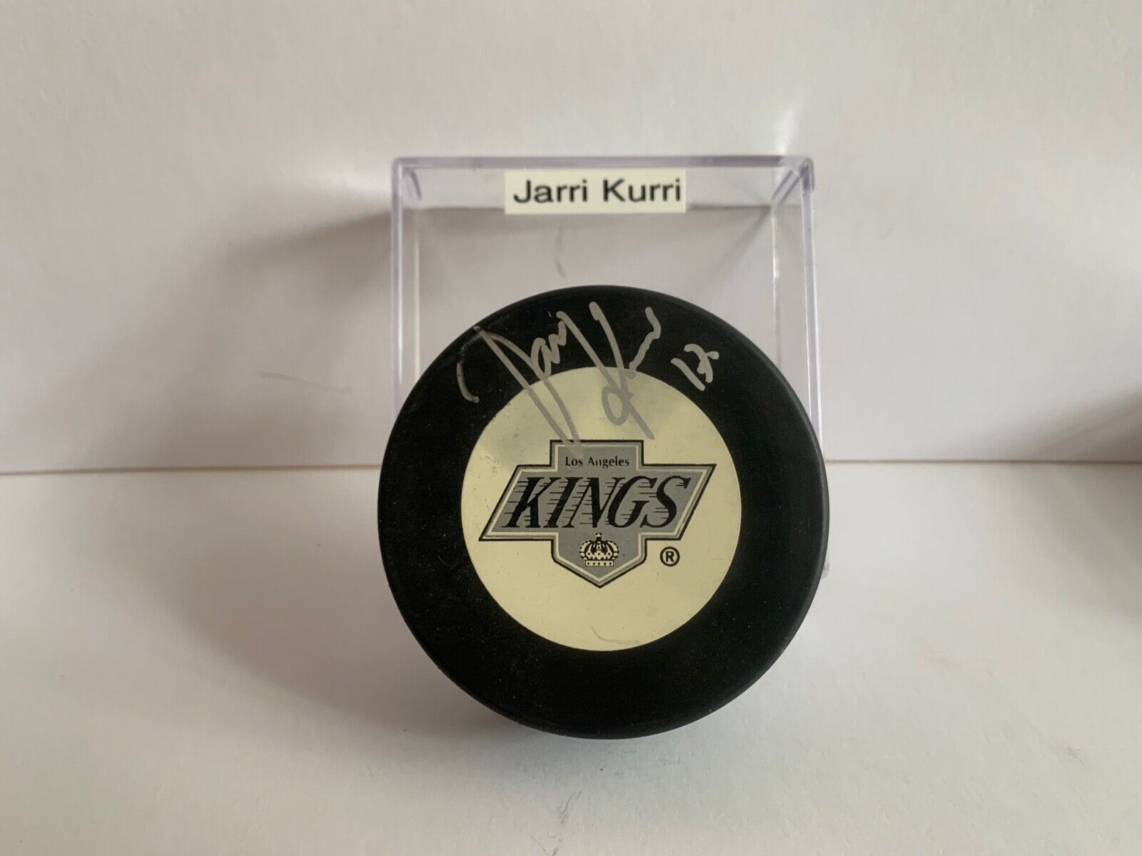 Jarri Kurri Autographed Official NHL Hockey Puck with Los Angeles Kings Logo