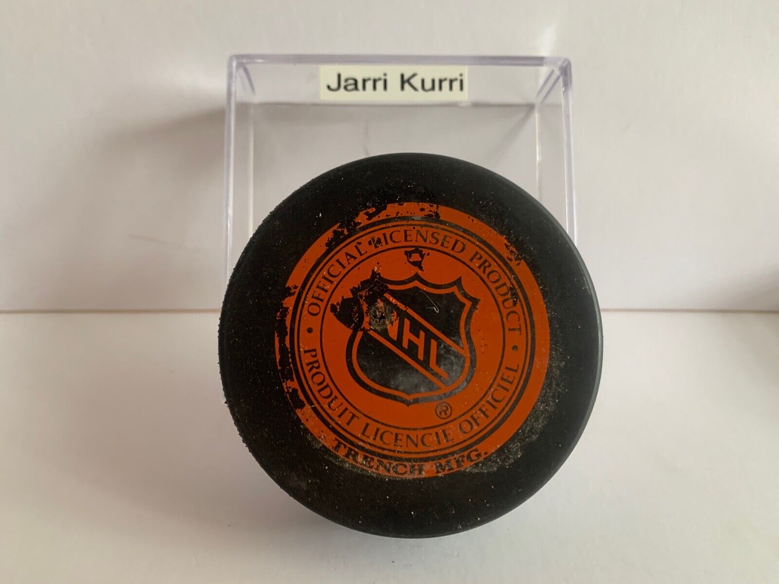 Jarri Kurri Autographed Official NHL Hockey Puck with Los Angeles Kings Logo