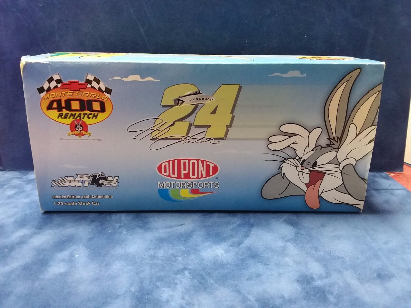 Action Jeff Gordon #24 Dupont Looney Tunes Rematch Monte Carlo NIB 1/3252