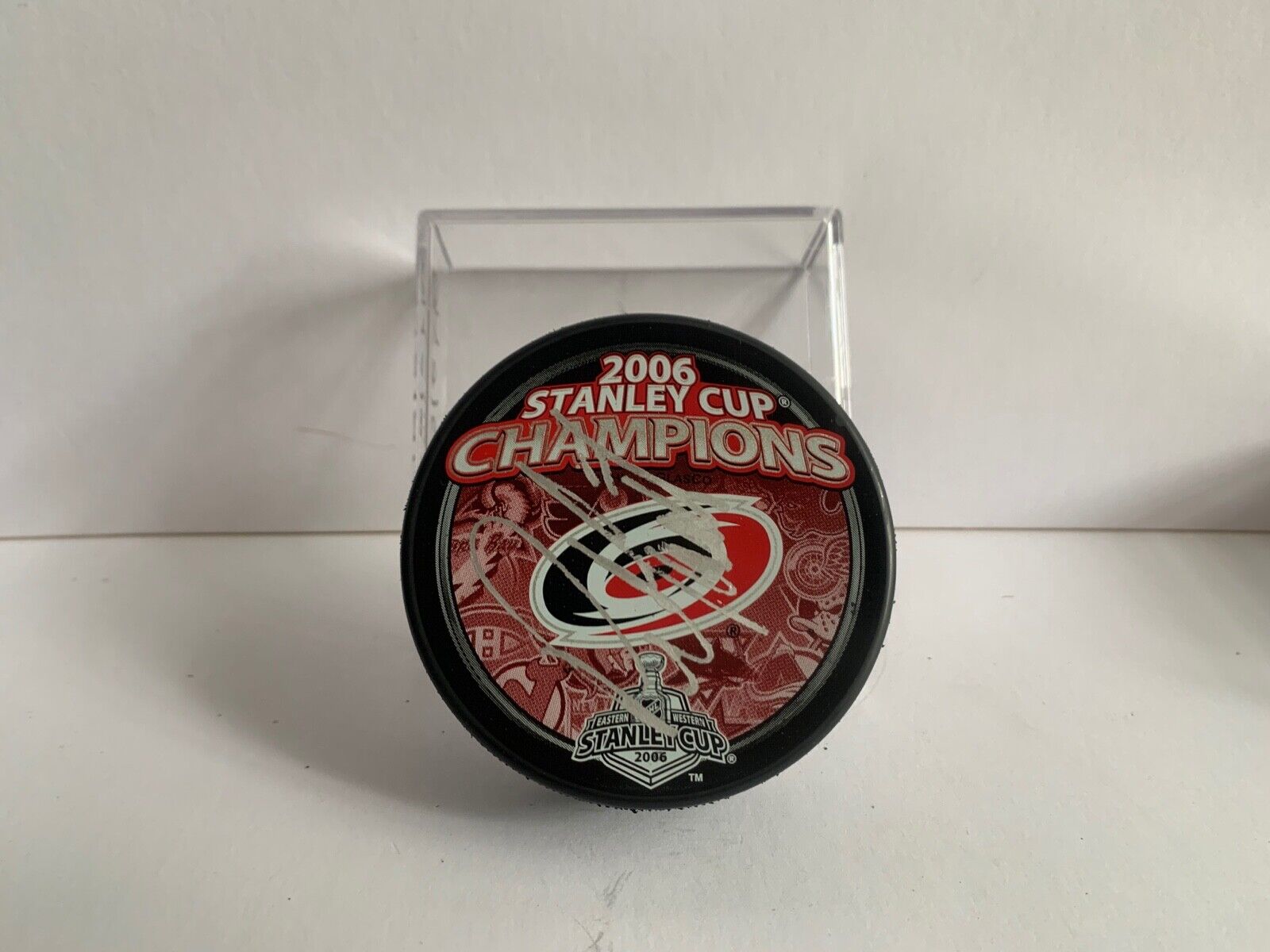 Peter Laviolette Autographed Official Hockey Puck 2006 Stanley Cup Champs Puck