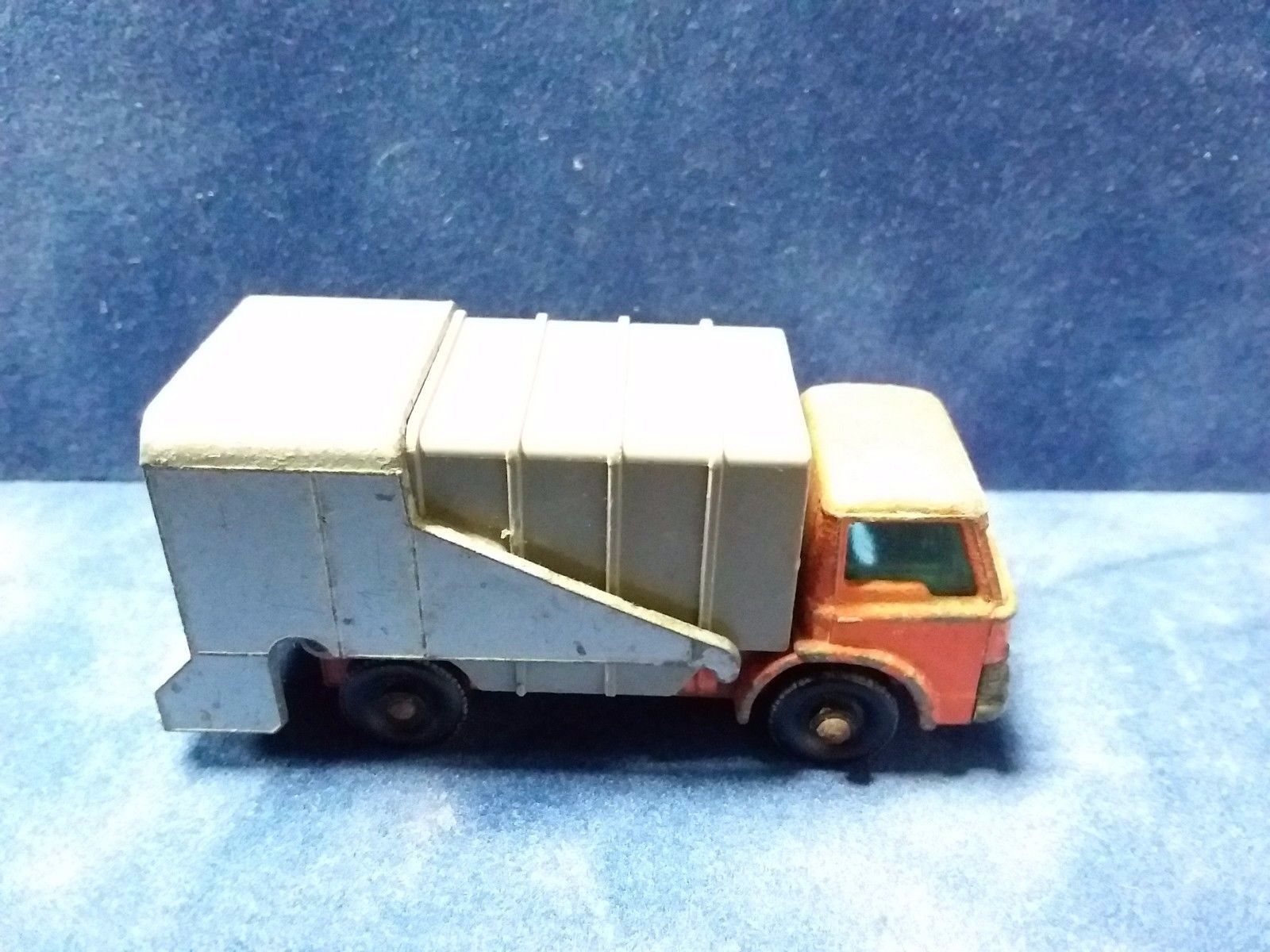 Vintage"Matchbox" Series No.7 Refuse Truck by Lesney USED