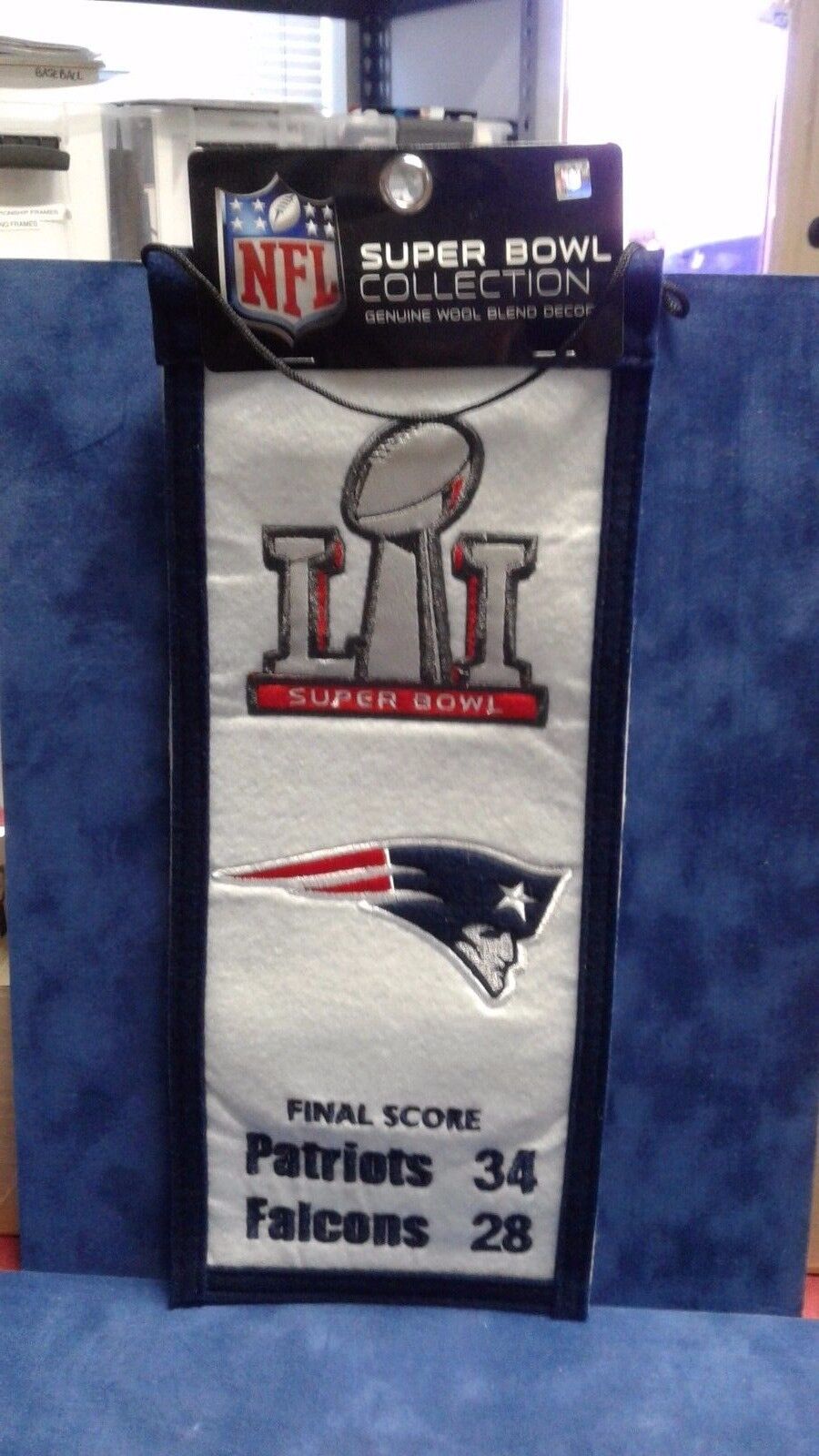 NEW ENGLAND PATRIOTS SUPERBOWL 51 MINI WOOL BANNER SIZE 6x14