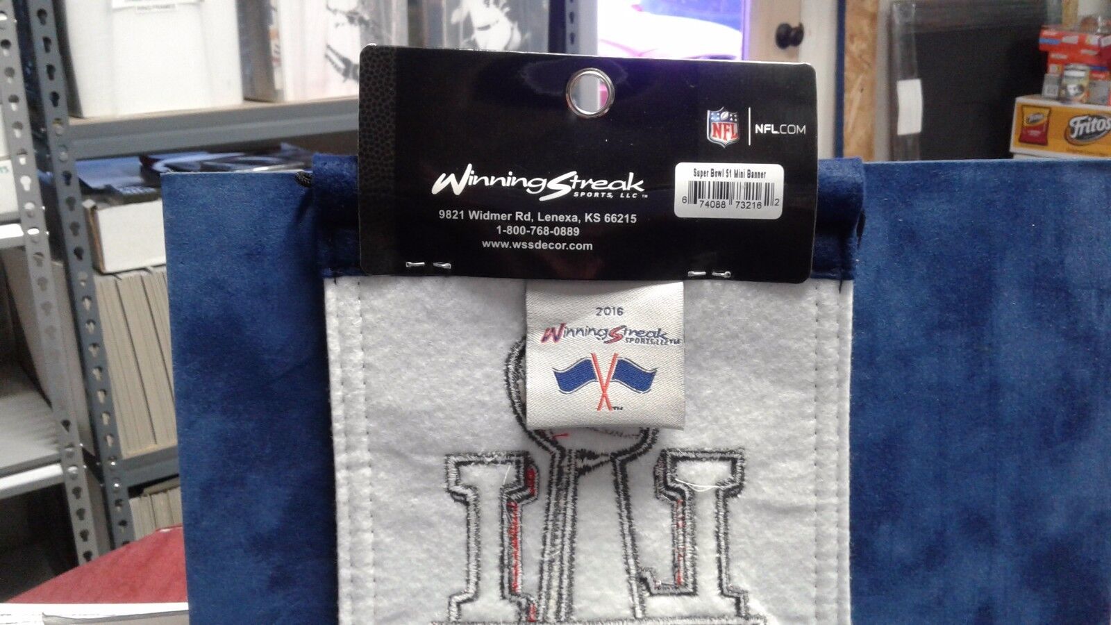 NEW ENGLAND PATRIOTS SUPERBOWL 51 MINI WOOL BANNER SIZE 6x14