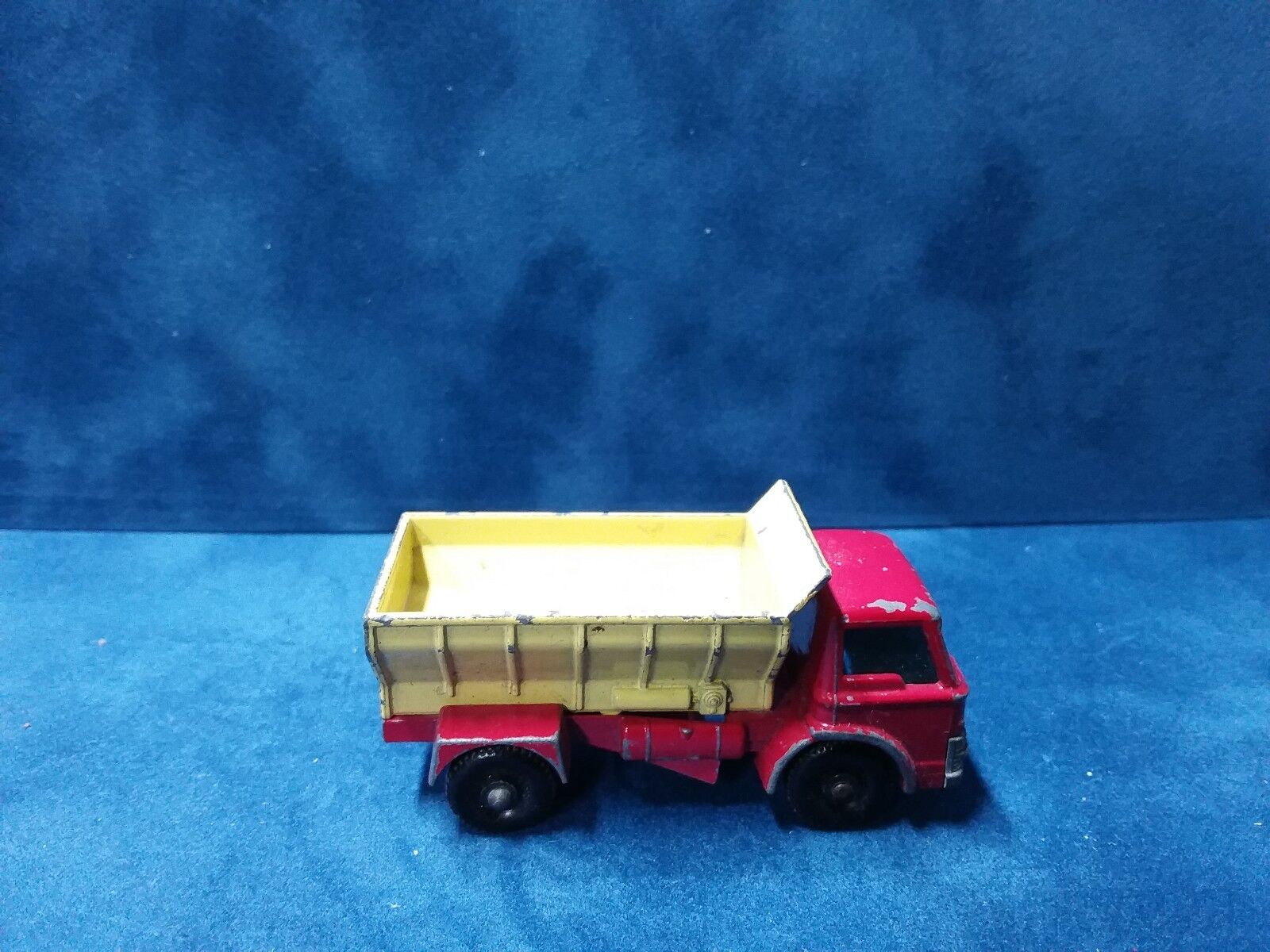 Vintage Diecast Matchbox Lesney Number 70 Grit Spreading Truck