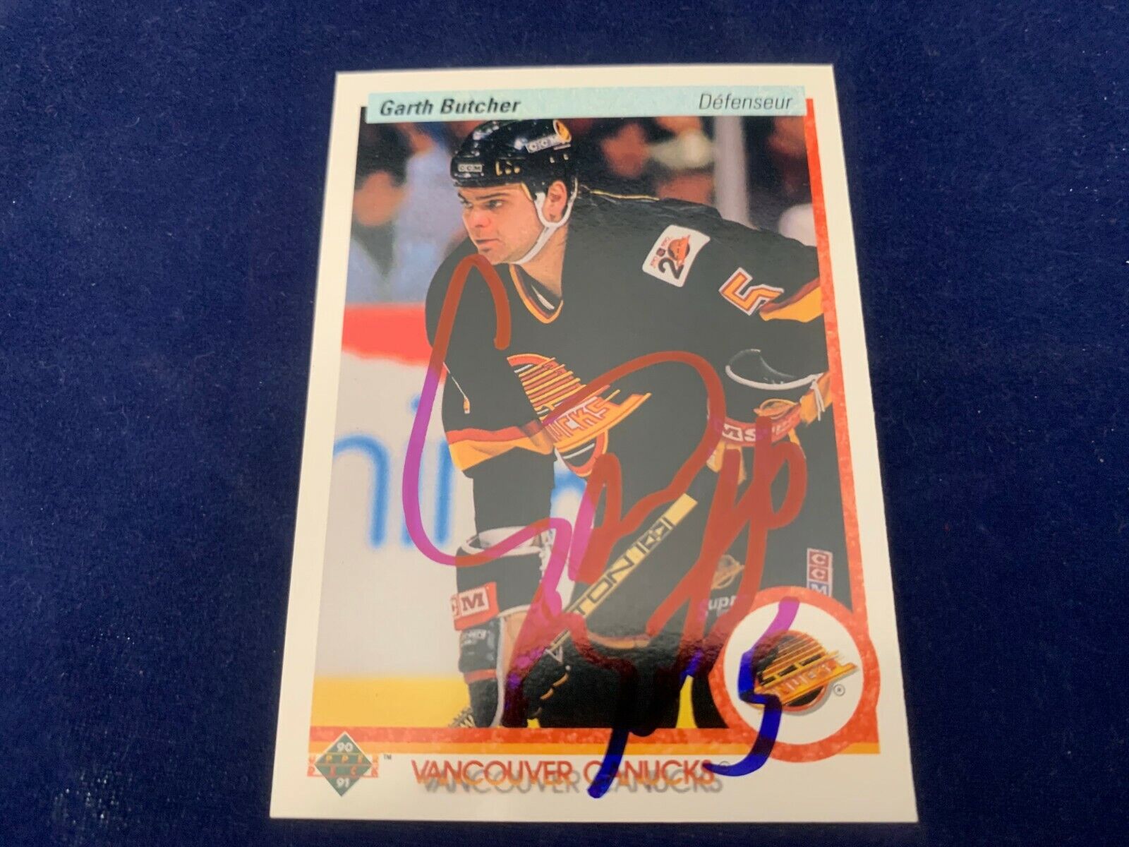 Garth Butcher Vancouver Canucks Hand Signed 1990 Upper Deck Hockey Card #98 NM