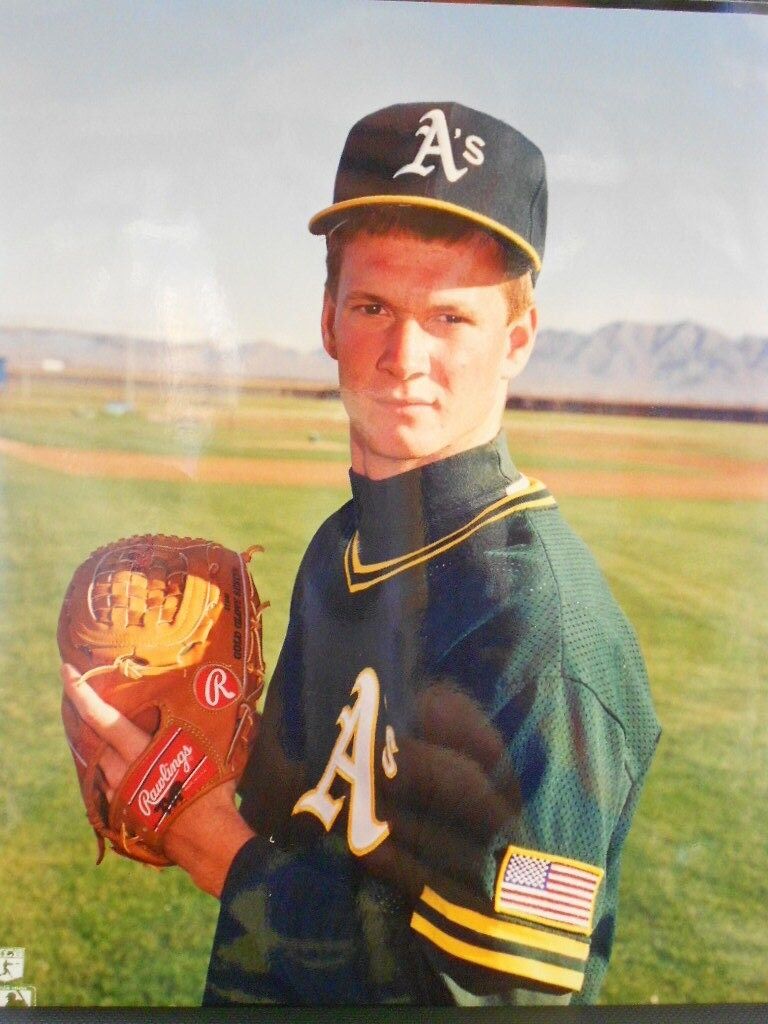 Todd Van Popple  OAKLAND A'S  8x10 Color Photo Posed GREEN Jersey