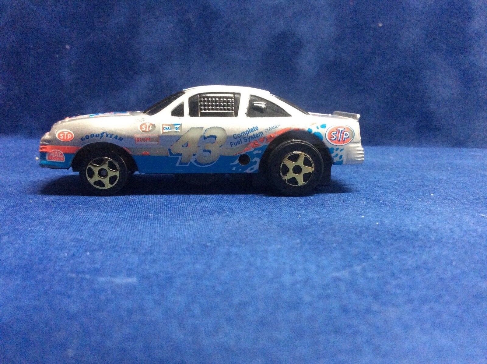 Bobby Hamilton STP  #43 Silver NASCAR 1996 Playing Mantis Sizzlers Race Car