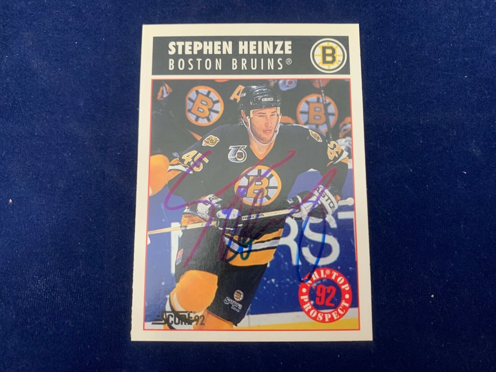 Steve Heinze Boston Bruins Hand Signed 1992 Score Hockey Card #476 NM