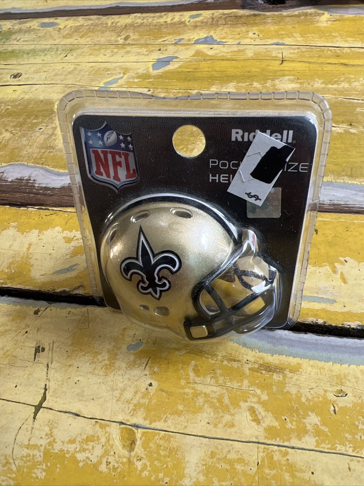 NFL New Orlean Saints Riddell Pocket Size Helmet New In Package Licensed