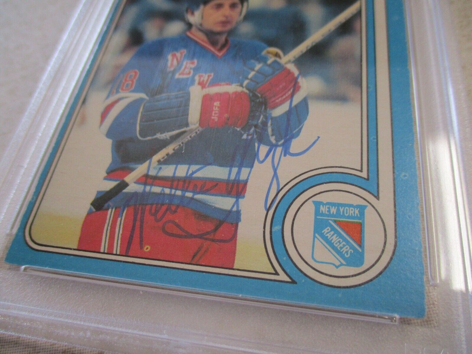 NHL Walter Tkaczuk New York Rangers Autographed Signed 1979-80 OPC Card PSA Slab