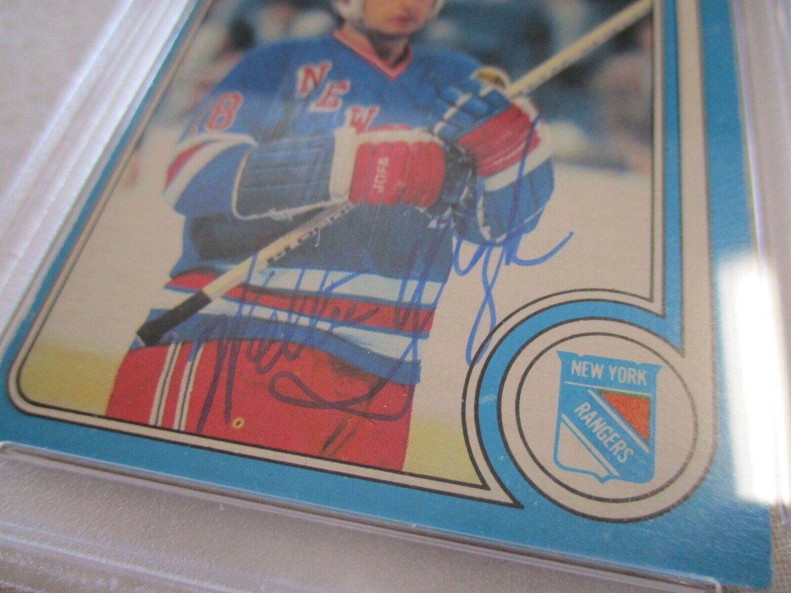 NHL Walter Tkaczuk New York Rangers Autographed Signed 1979-80 OPC Card PSA Slab