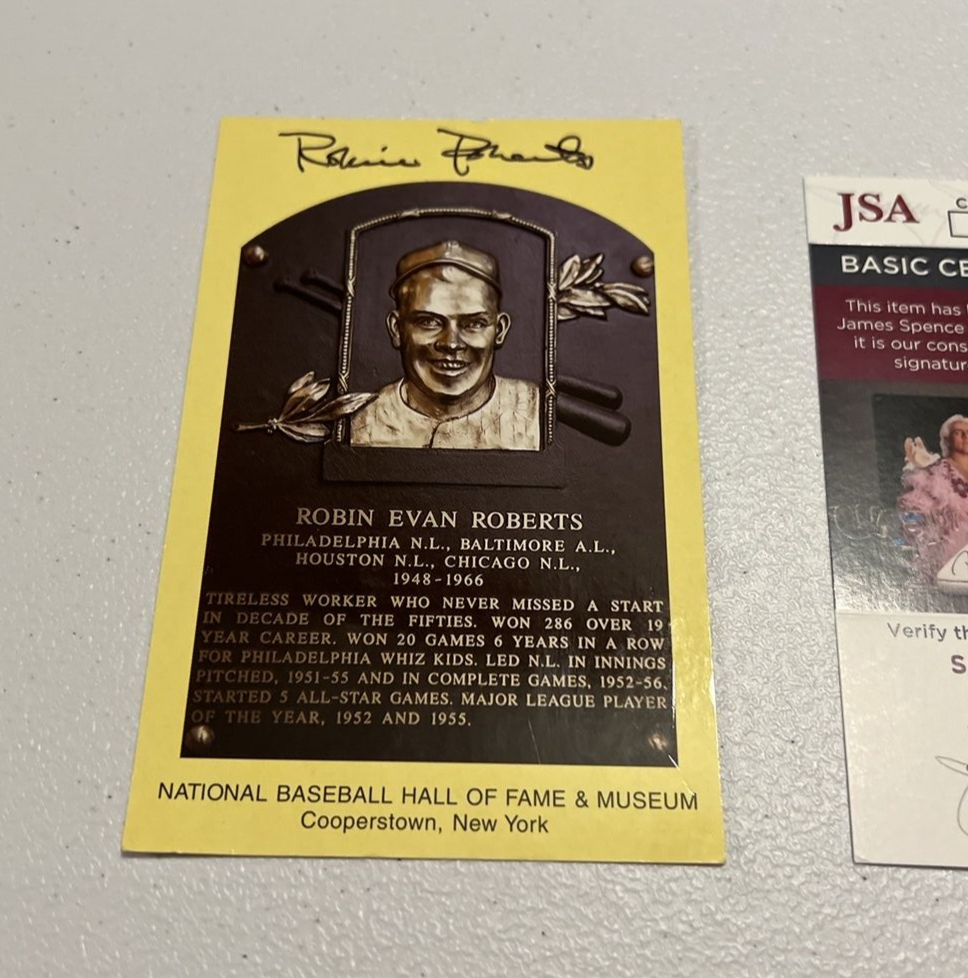 Robin Roberts Phillies MLB Autographed Gold Hall Of Fame Post Card JSA Auth. B