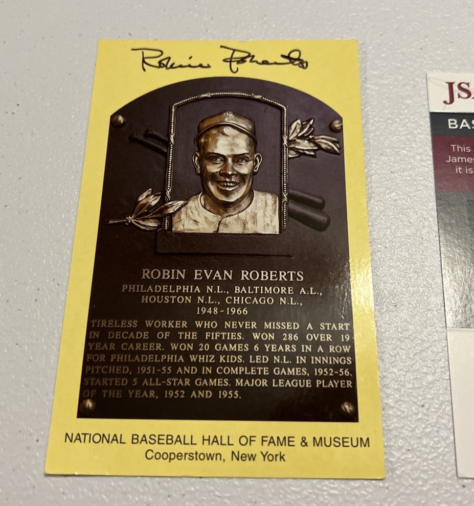 Robin Roberts Phillies MLB Autographed Gold Hall Of Fame Post Card JSA Auth. B