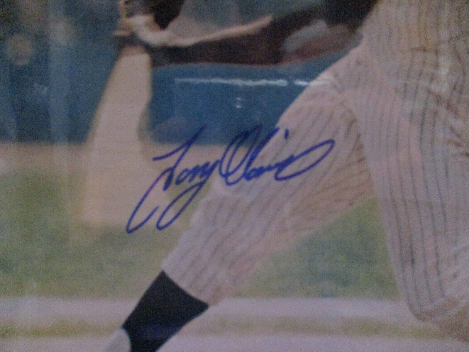 Tony Oliva Minnesota Twins Autographed Signed 8x10 Photo JSA COA #M57514 MLB