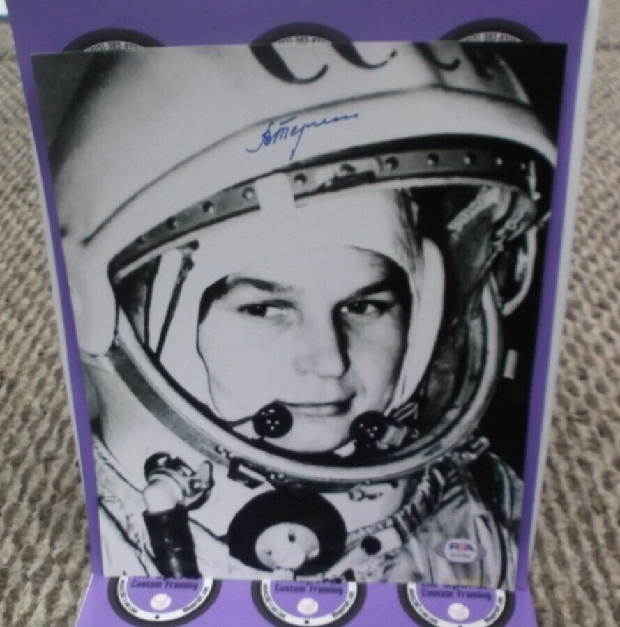 Valentina Tereshkora 1st Woman Cosmonaut in Space 8x10 Photo PSA #AI16790