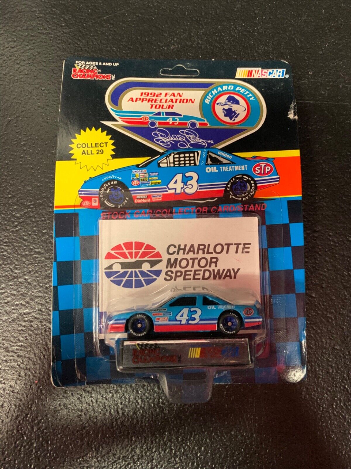 Richard Petty #43 1992 Fan Tour Die Cast CAR Charlotte Motor Speedway NEW