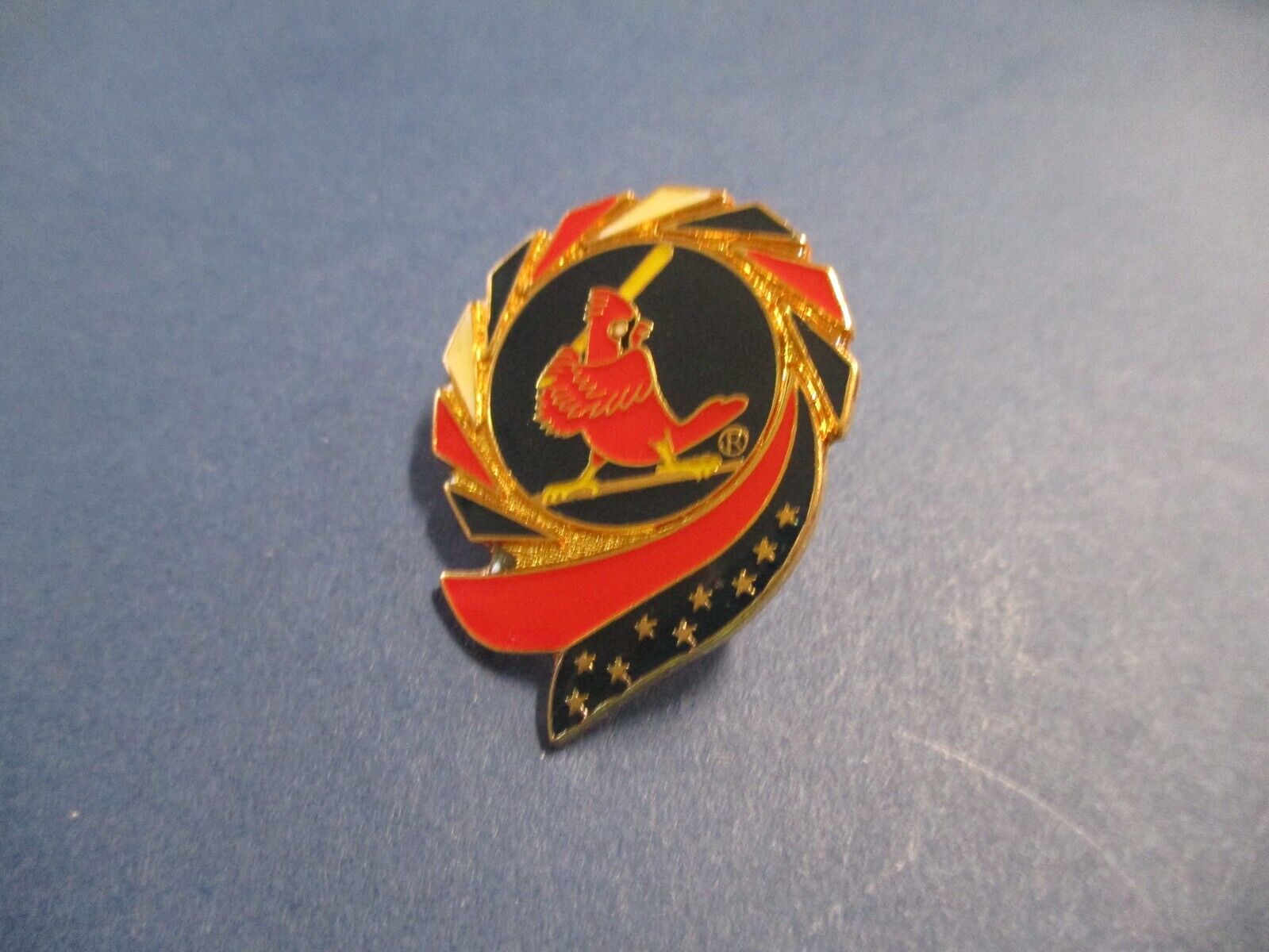 St. Louis Cardinals 1995 MLB Sports Pin  Approx. 1.5 x 1.5 Inches