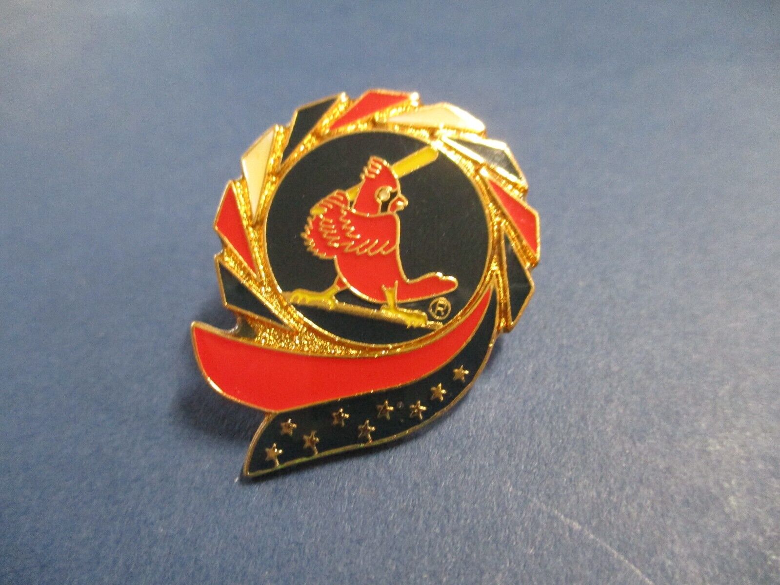 St. Louis Cardinals 1995 MLB Sports Pin  Approx. 1.5 x 1.5 Inches