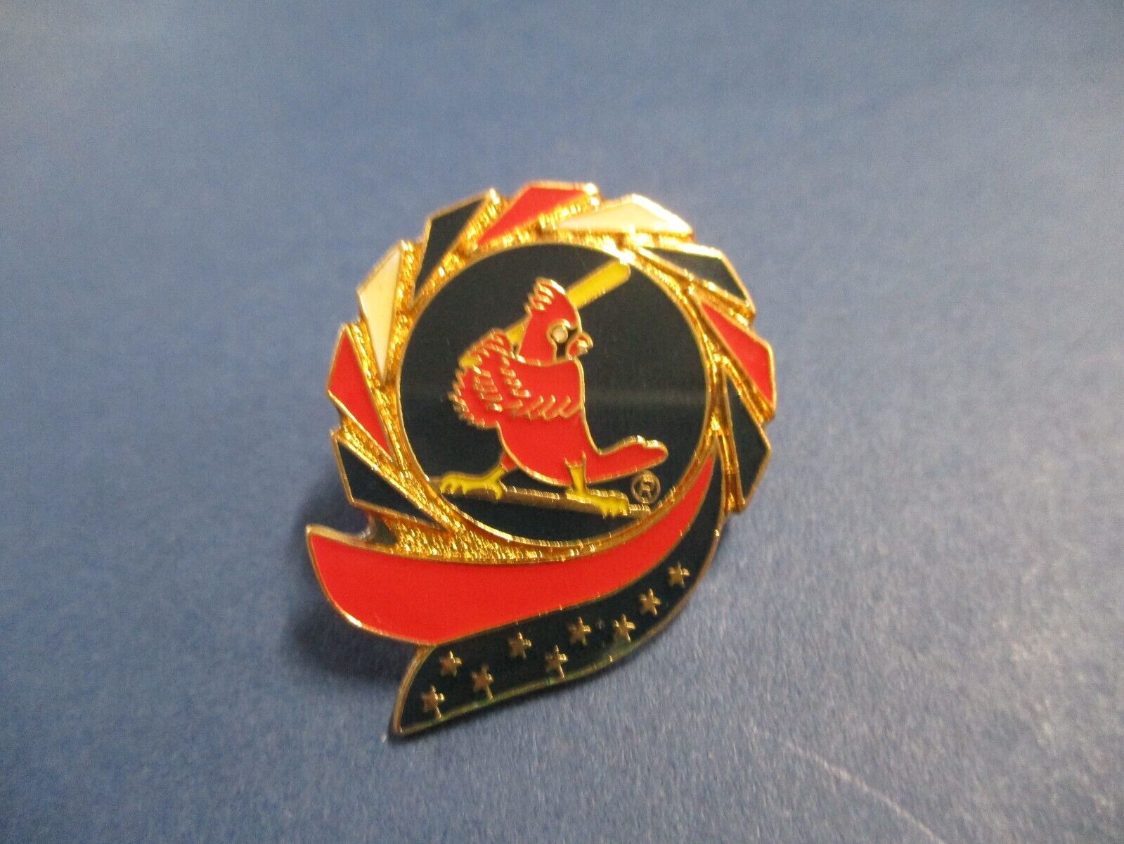 St. Louis Cardinals 1995 MLB Sports Pin  Approx. 1.5 x 1.5 Inches