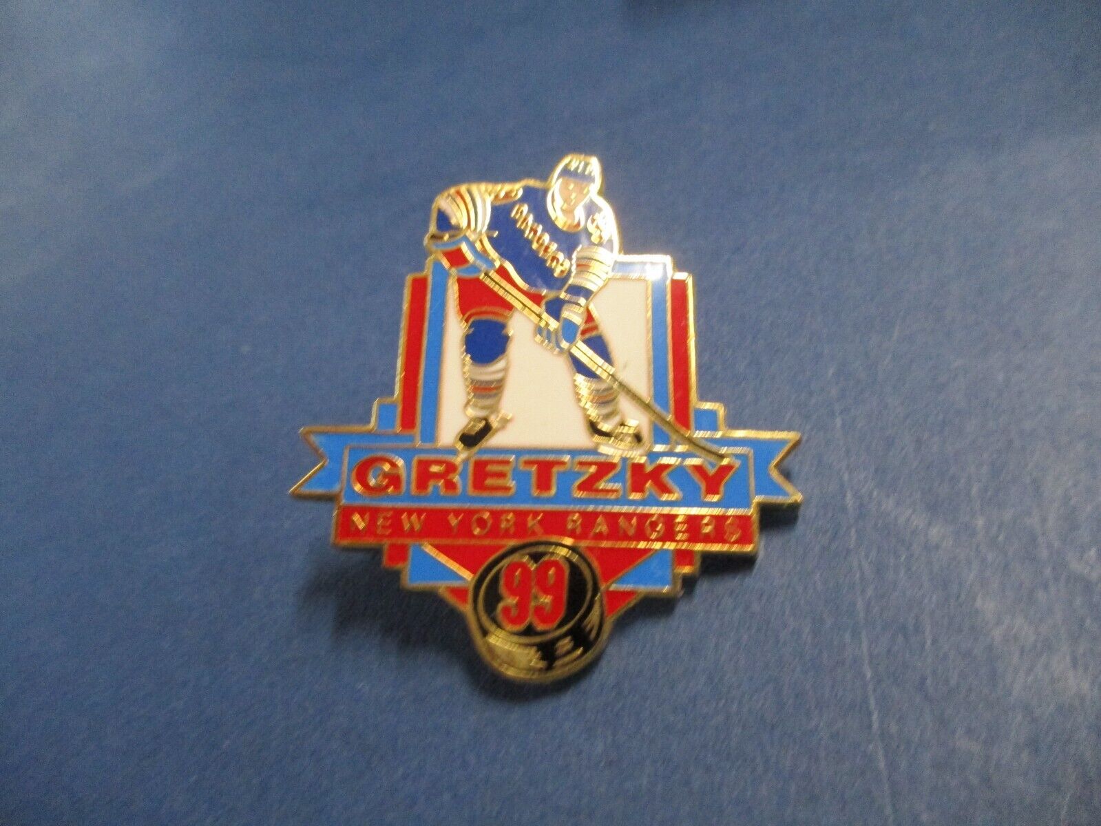 Wayne Gretzky New York Rangers #99 Hockey Pin Approx. 1.5 x 1.5 Inch