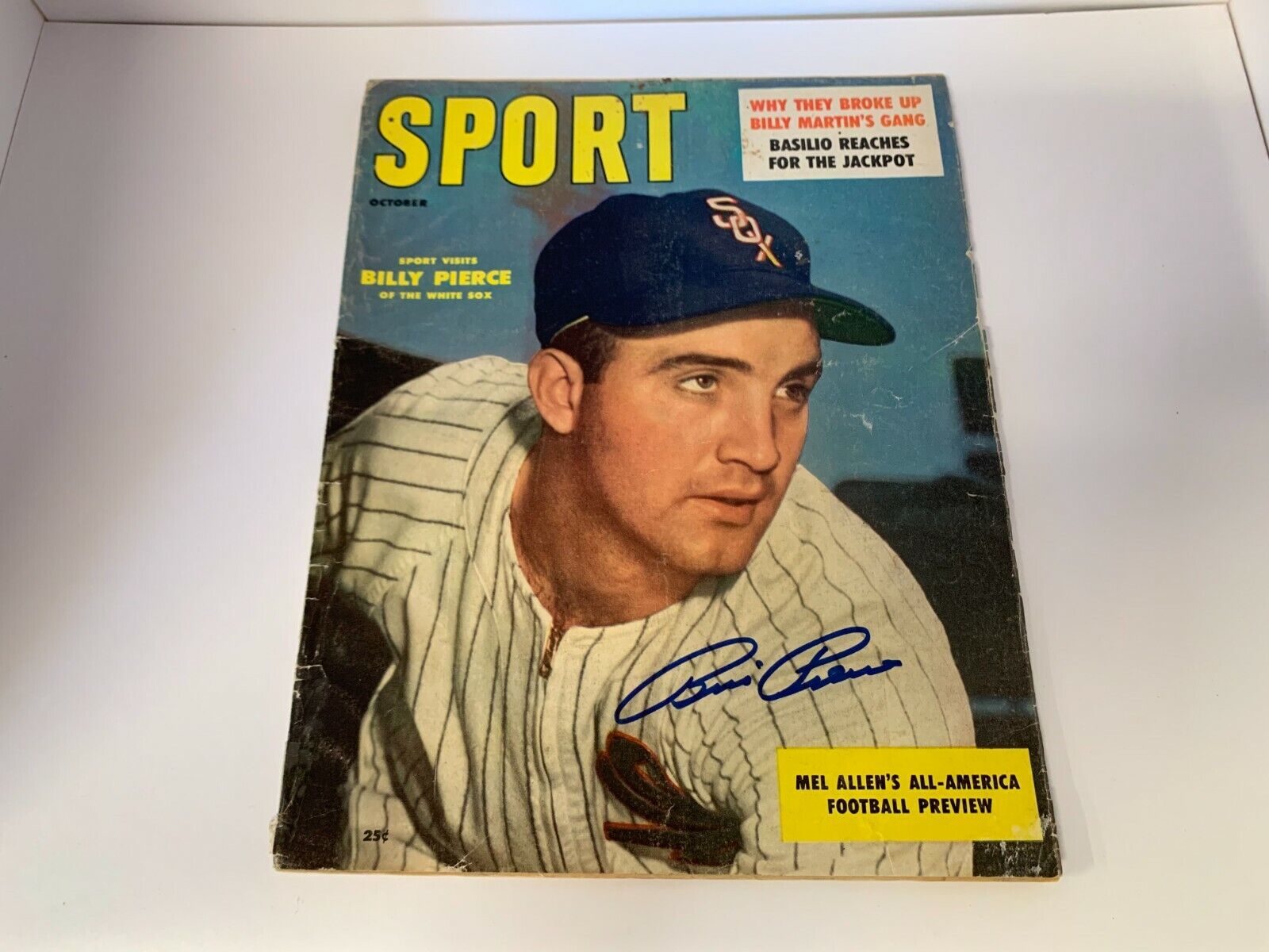 1957 MLB Sports Magazine October issue Bill Pierce Autograph front cover VG