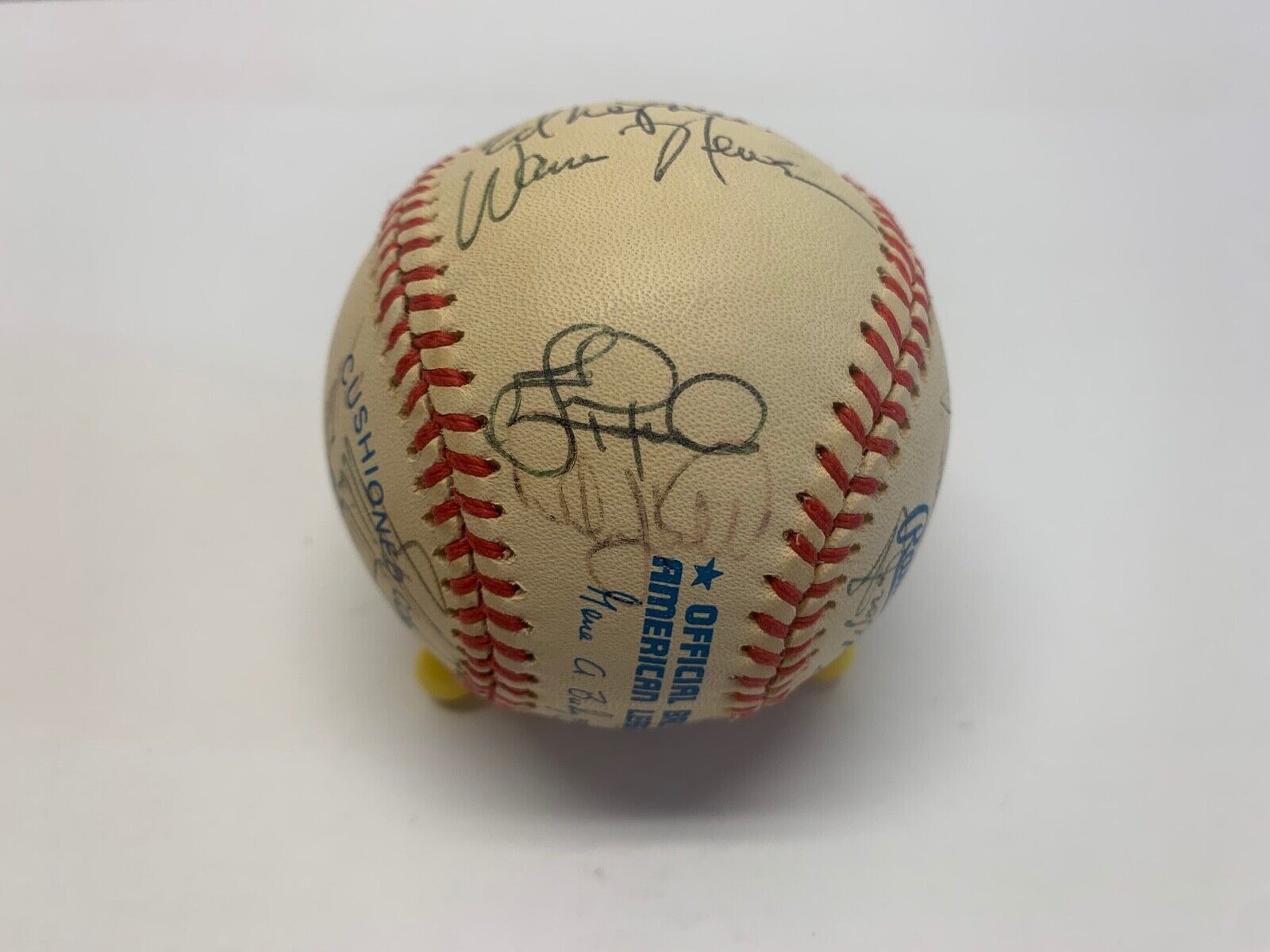 1997 Texas Rangers Team signed Baseball Oates Clark Brown Dent 24 signatures