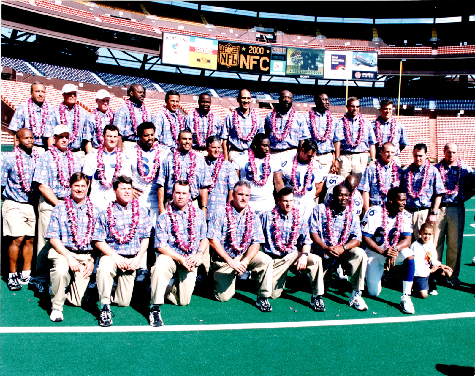 2000 NFL Pro Bowl Team 8x10 Color Photo Unsigned