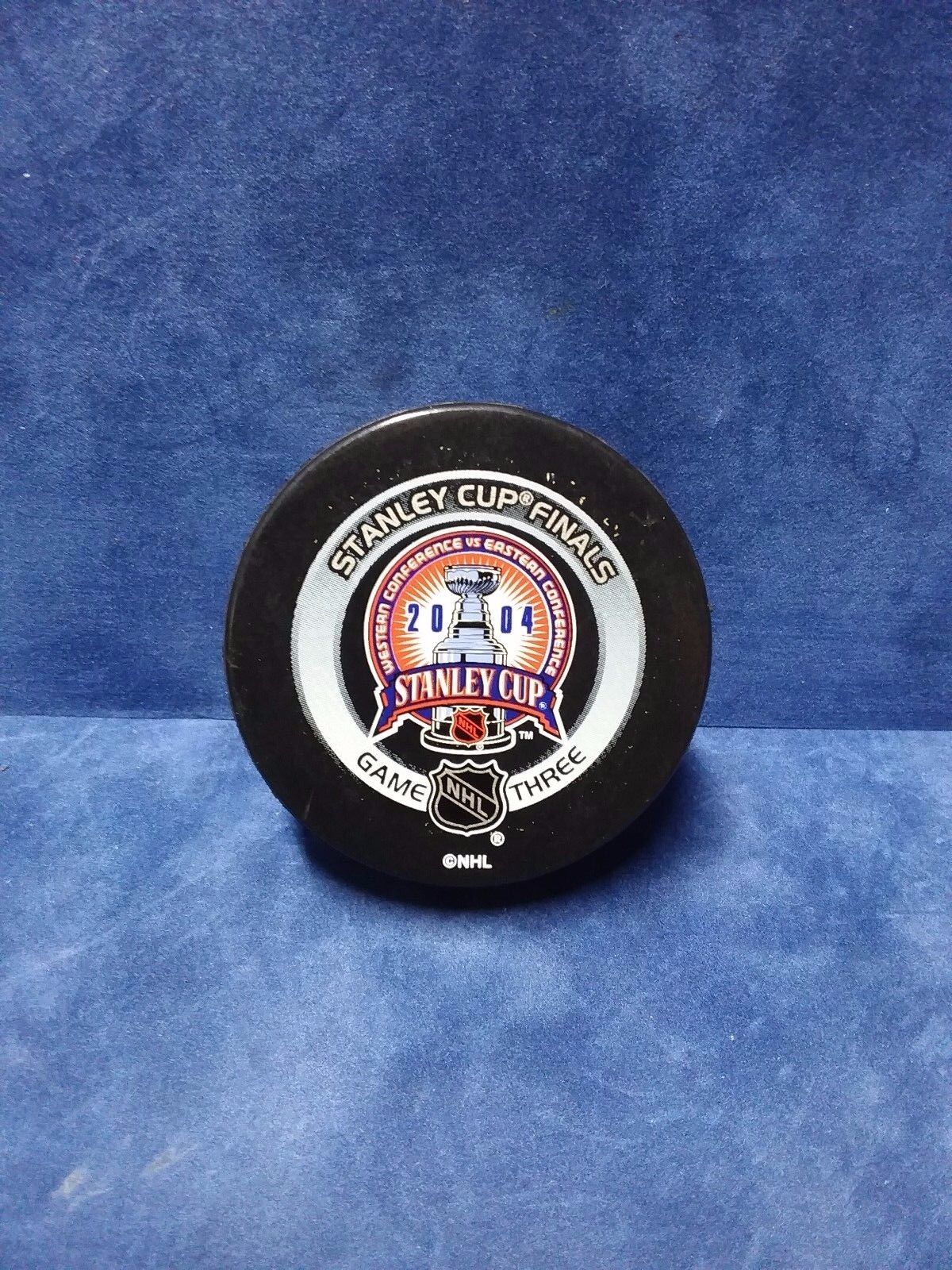2004 Stanley Cup Finals Game 3  Official Game Puck Lightning  Inglasco