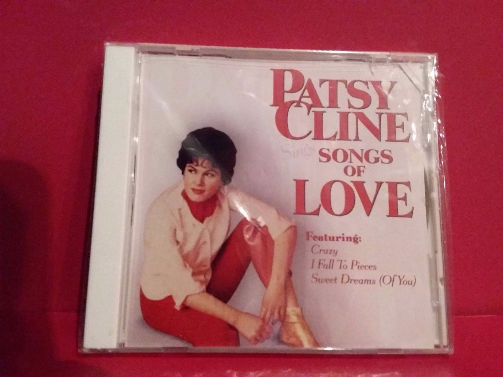 CD Patsy Cline sings Songs of Love  New and Sealed