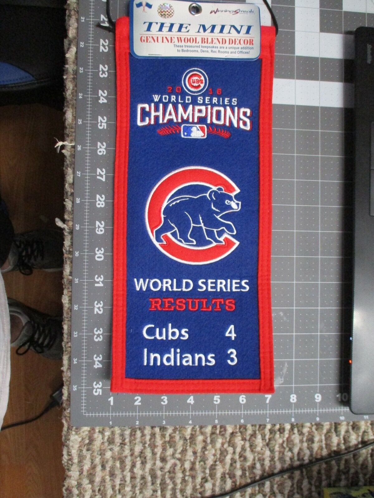 Chicago Cubs World Series Winning Streak Embroidered Banner Wool  6x14 mini