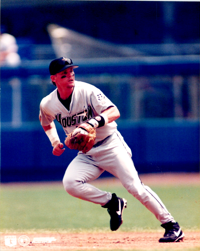 Craig Biggio Houston Astros UNSIGNED 8x10 Photo A