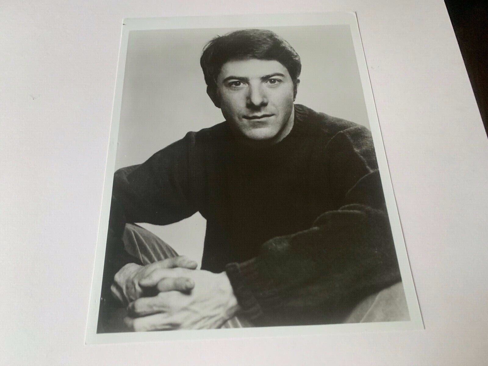 Dustin Hoffman Unsigned Vintage Publicity 8x10 Black and White Celebrity Photo A