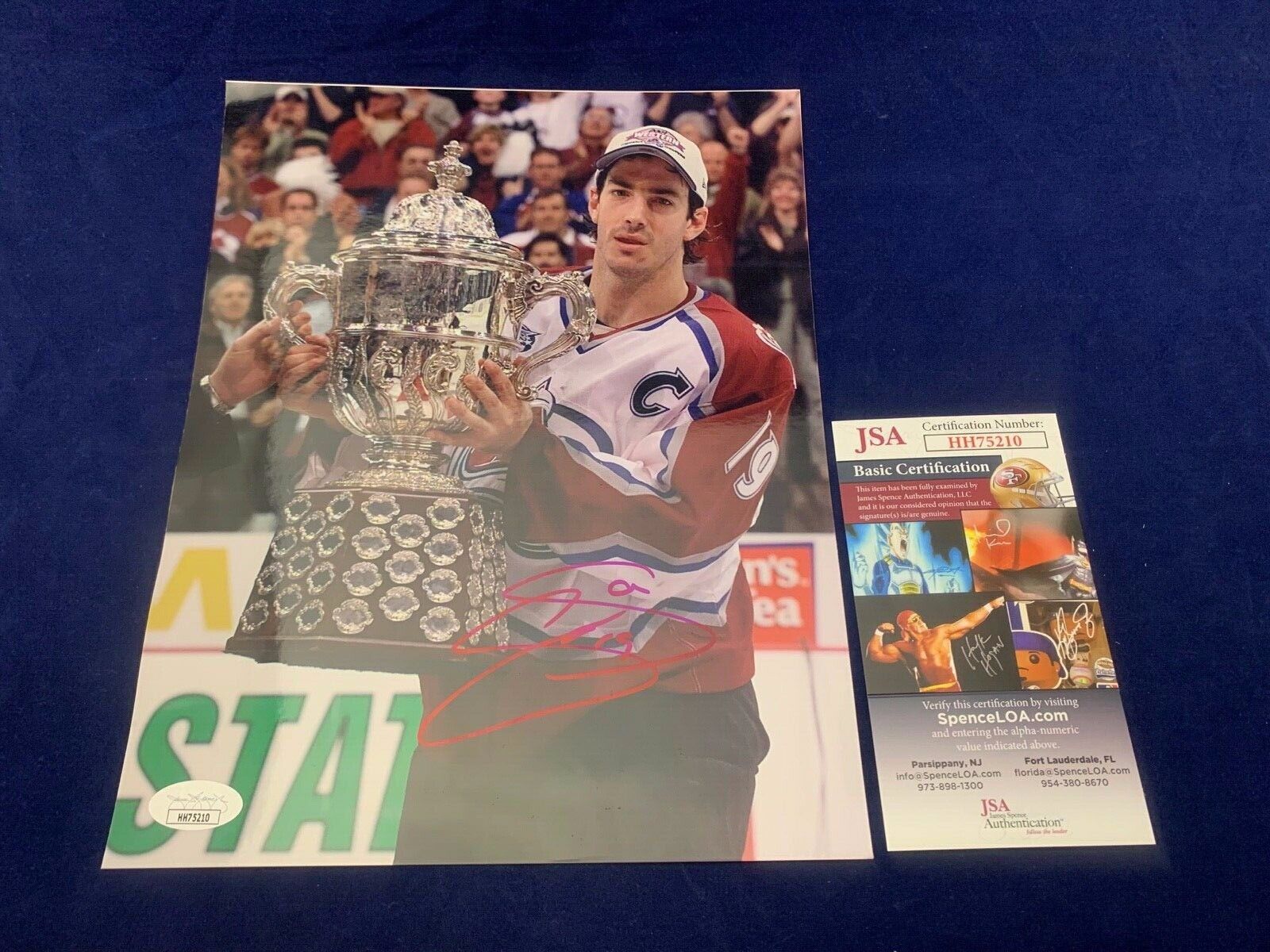 Joe Sakic Colorado Avalanche Trophy Autographed 8x10 Photo JSA COA HH75210