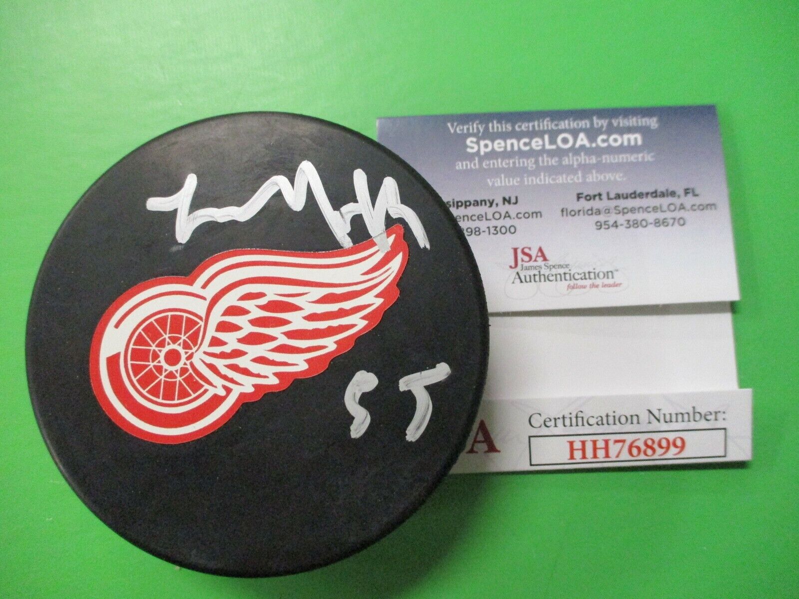 Larry Murphy Red Wings Signed Autographed NHL Licensed Hockey Puck with JSA