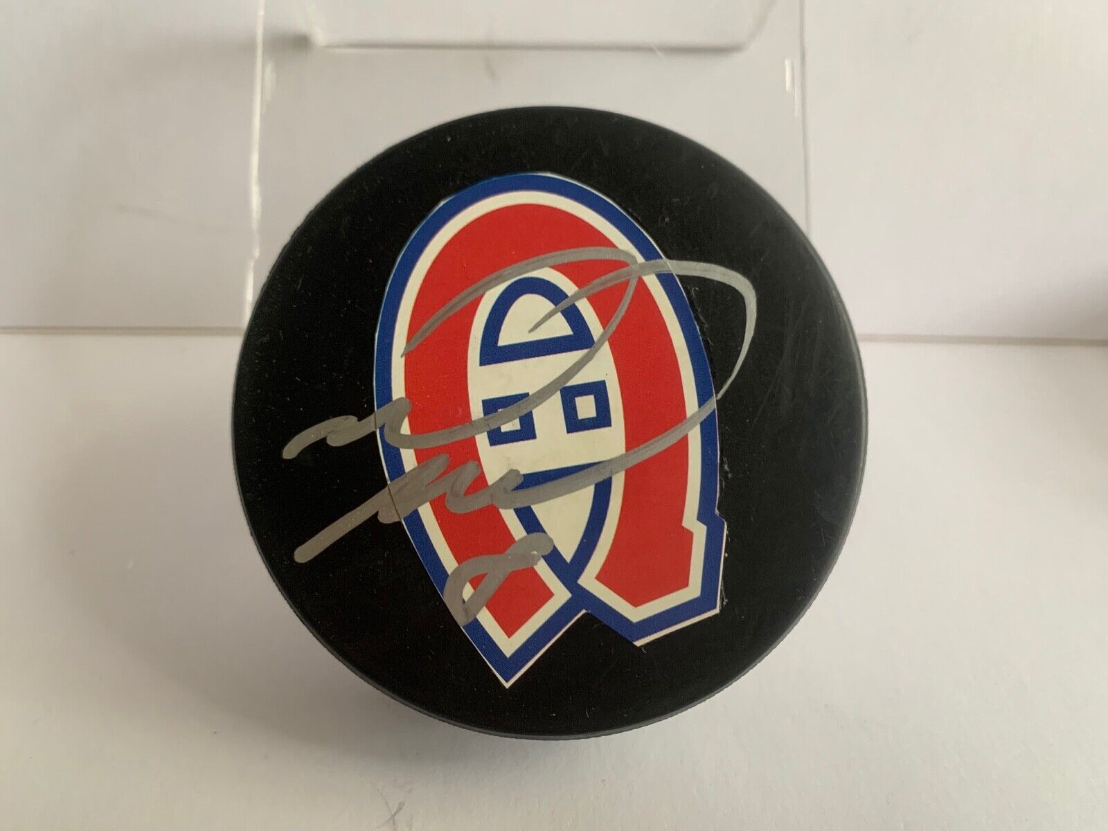 Mark Recchi Montreal Canadiens Officially Licensed Autographed Game Puck NHL