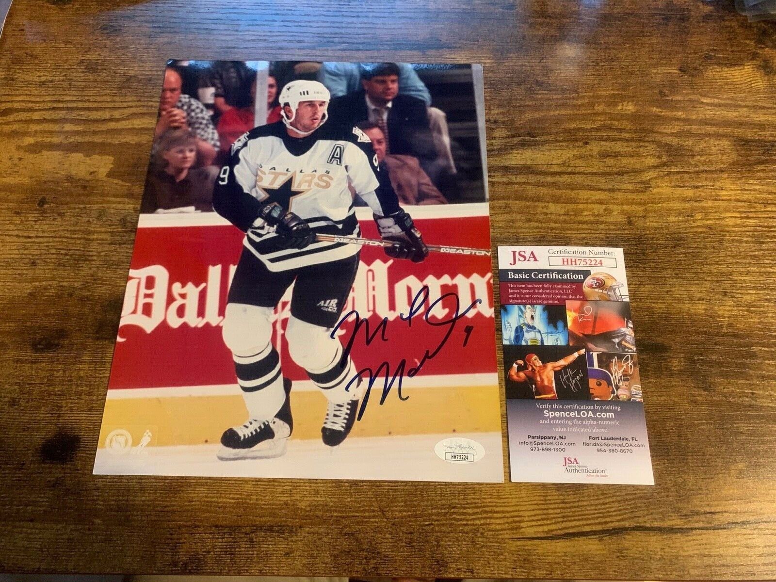 Mike Modano Dallas Stars Autographed 8x10 NHL Sports Photo JSA COA HH75224