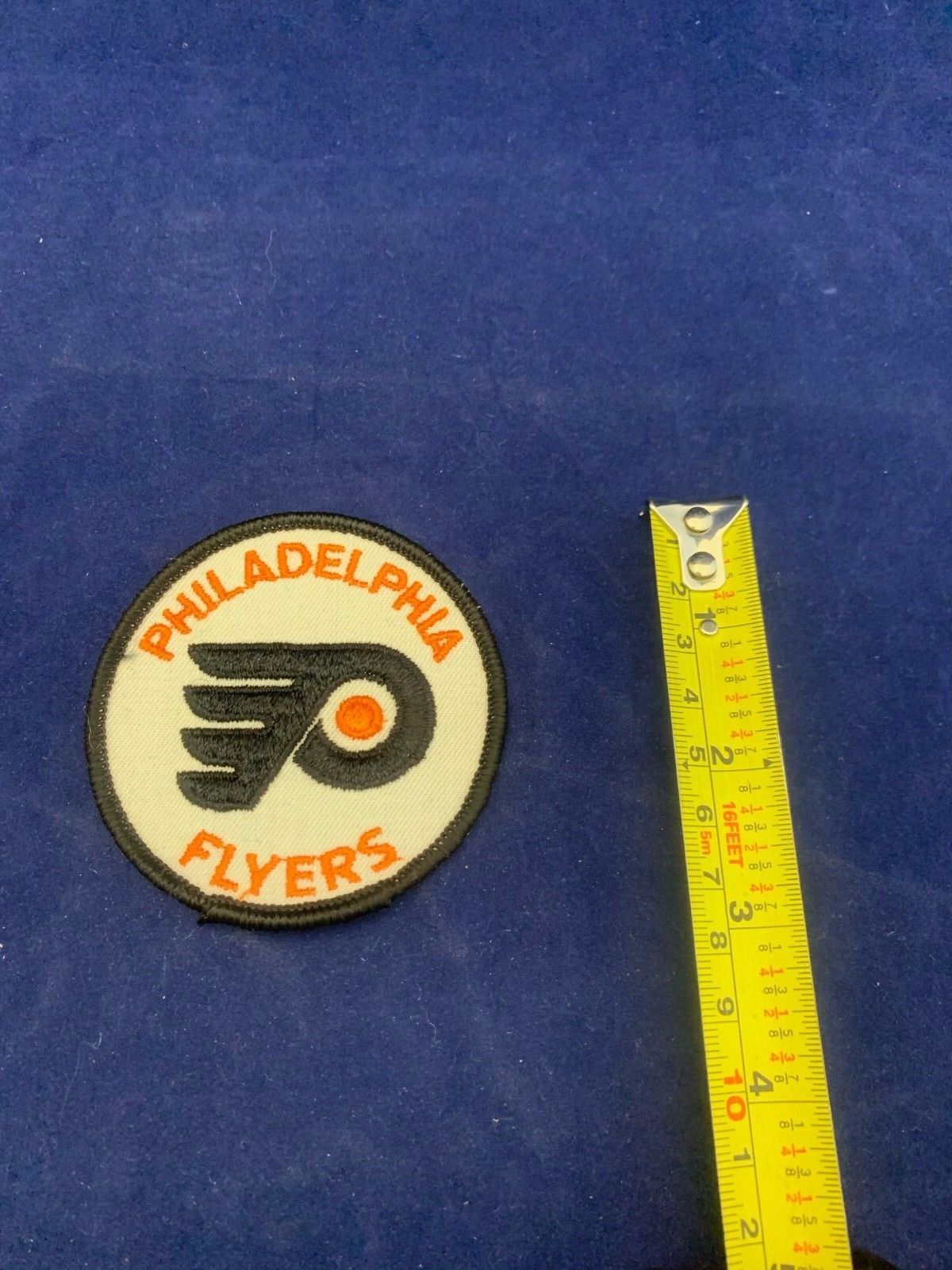 Philadelphia Flyers Vintage  NHL Hockey Patch Size 3 x 3 inches  Round Black