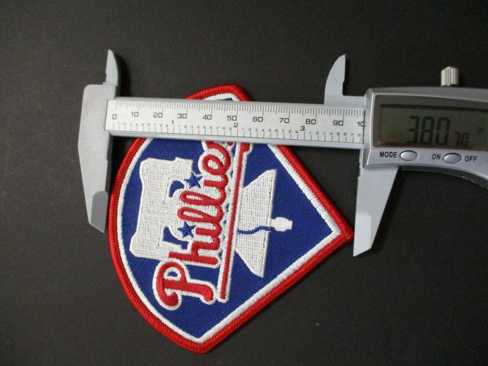 Philadelphia Phillies Logo Patch MLB Baseball Size 3.75 x 4.25 Inches