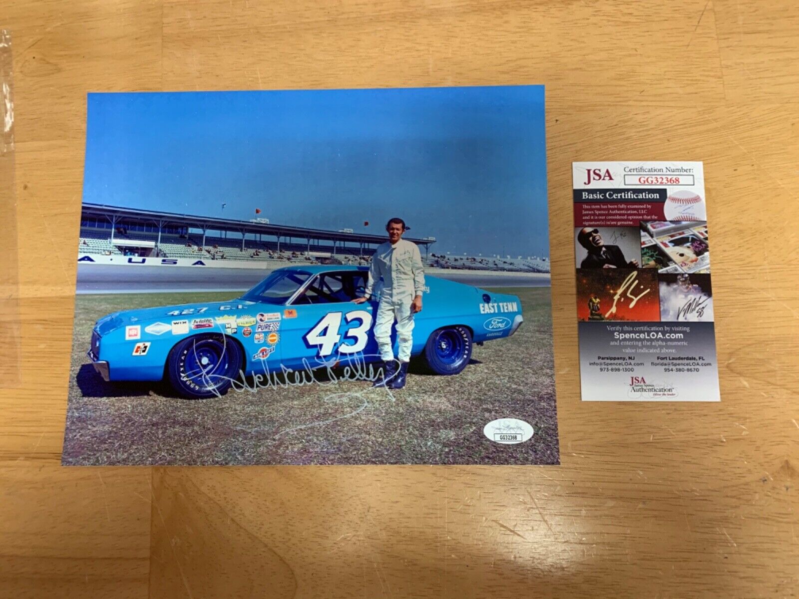 Richard Petty NASCAR Autographed 8x10 Photo JSA Champion