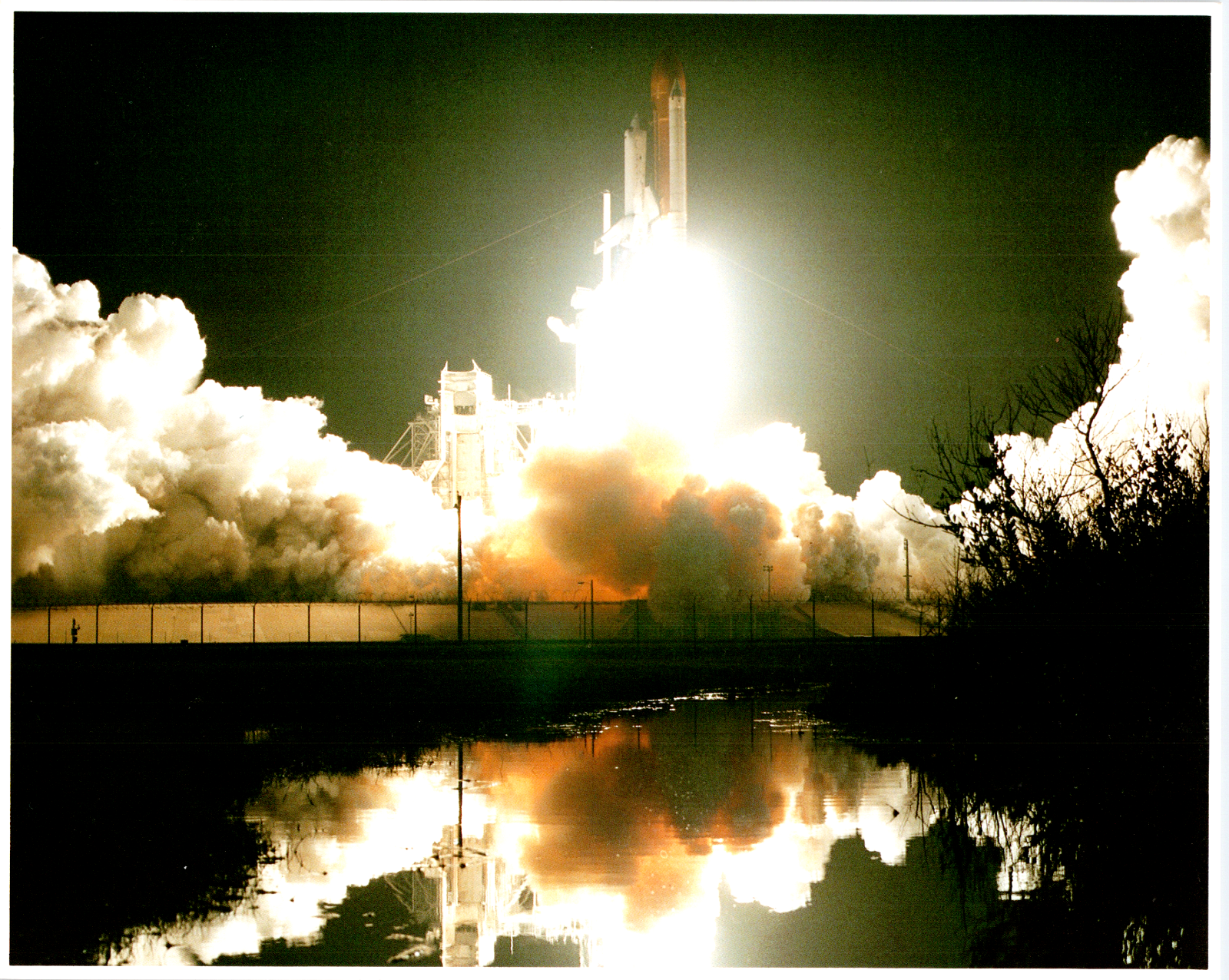 Space Shuttle Columbia Lift Off 1990 8x10 Color Photo in Excellent Conditiion