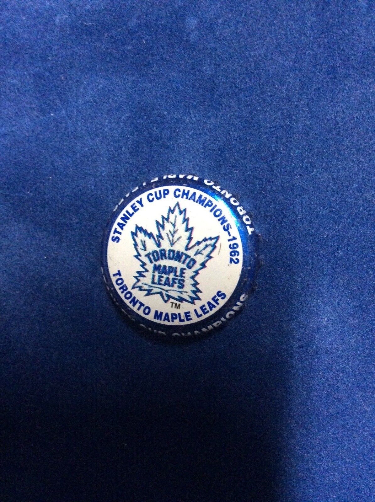 Stanley Cup Toronto Maple Leafs 1962 Limited Edition NHL Labatts Beer Cap 2001