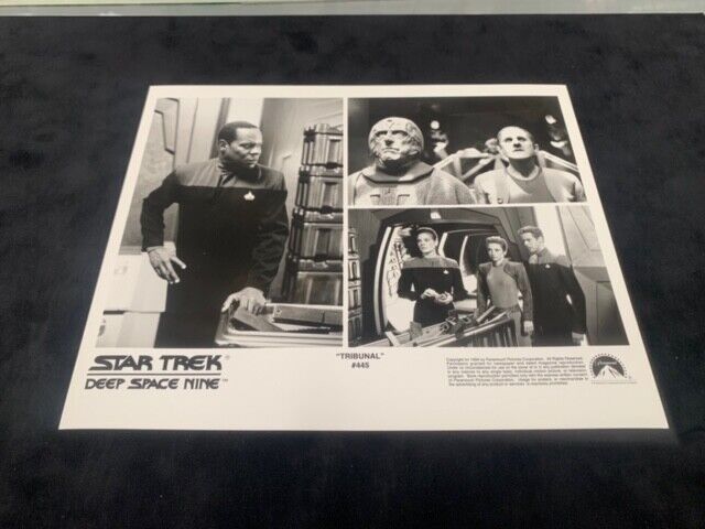 Star Trek Deep Space Nine 8x10 B&W Photo of Tribunal 445