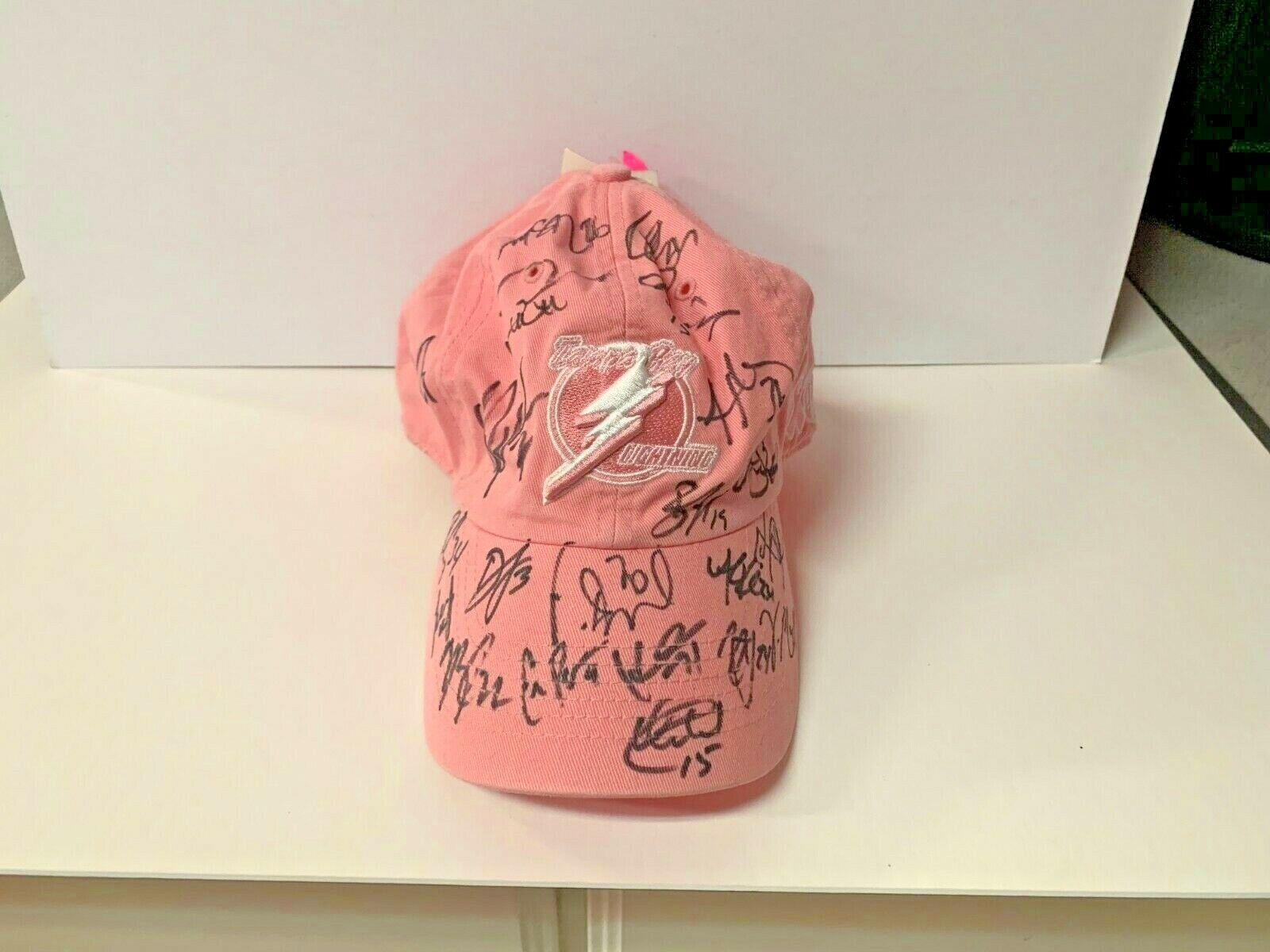 Tampa Bay Lightning Team Signed Pink Hat 2006-2007