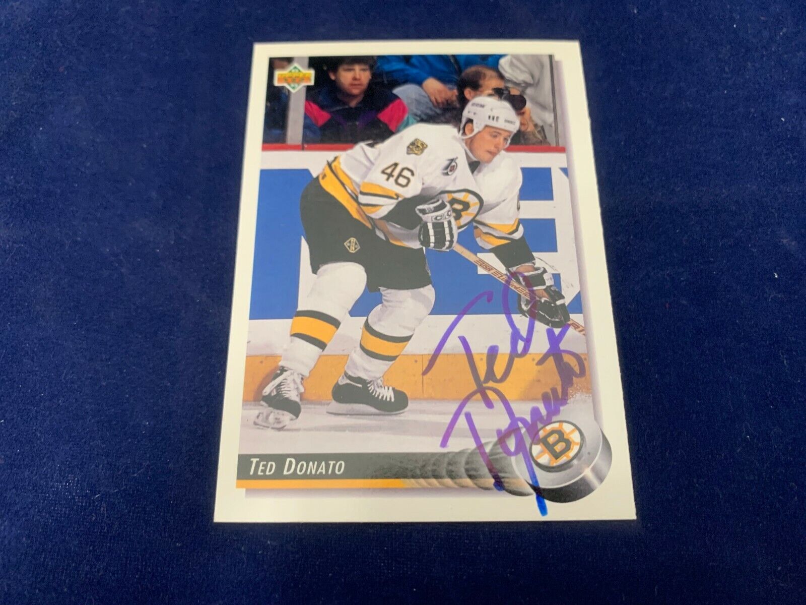 Ted Donato Boston Bruins Hand Signed 1992 Upper Deck Hockey Card 202 NM