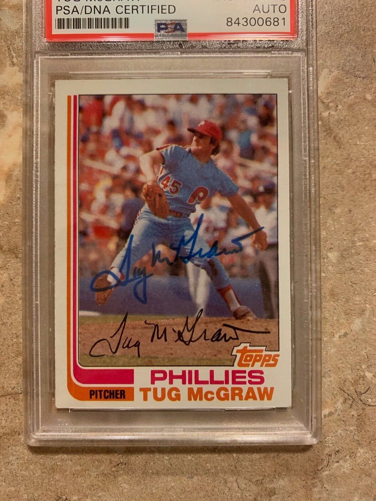 Tug McGraw Signed Photo 8x10 Phillies - COA JSA - Memorabilia Expert